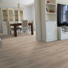 River 8mm laminate